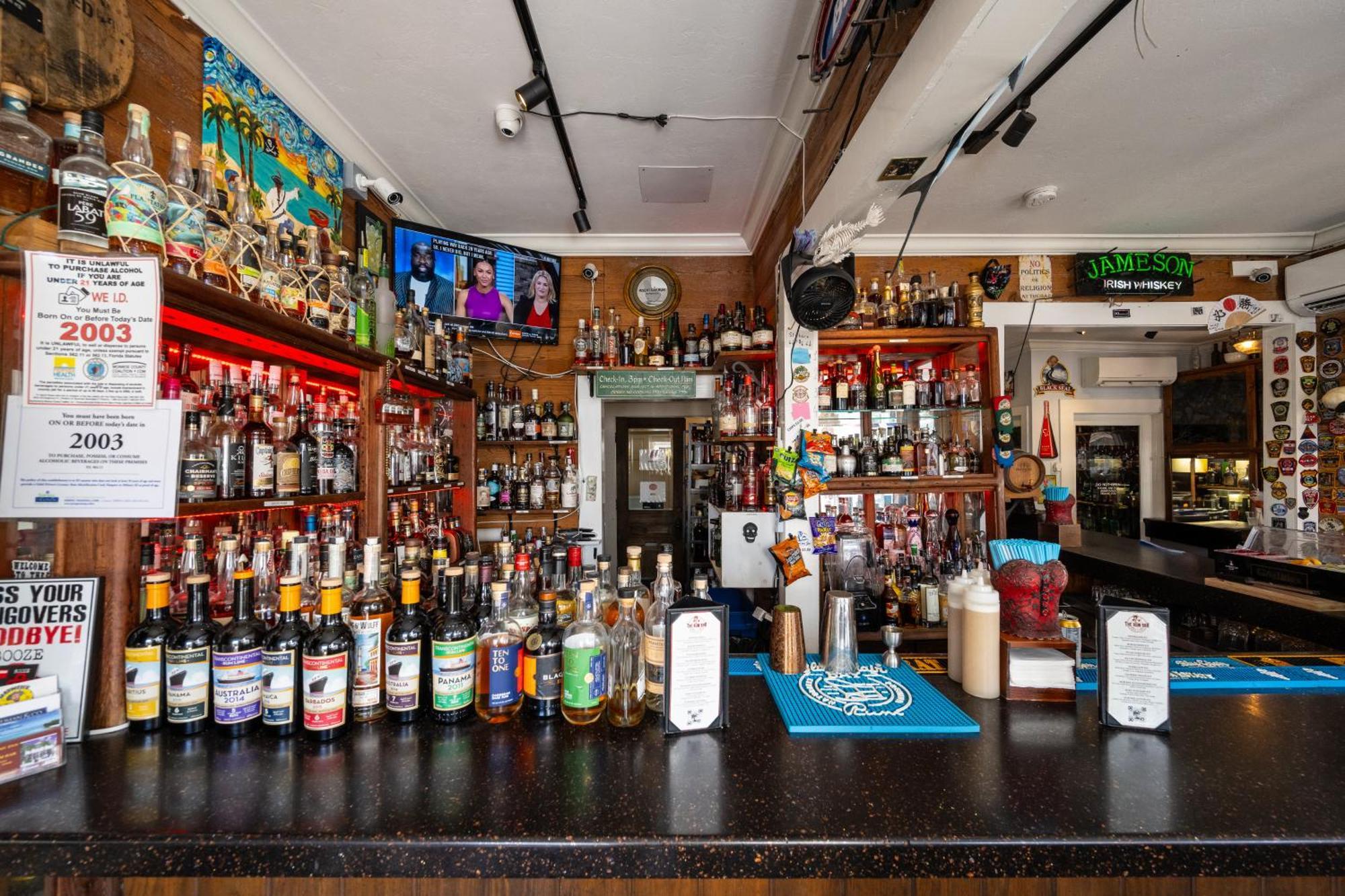 The Speakeasy Inn And Rum Bar Key West Ngoại thất bức ảnh